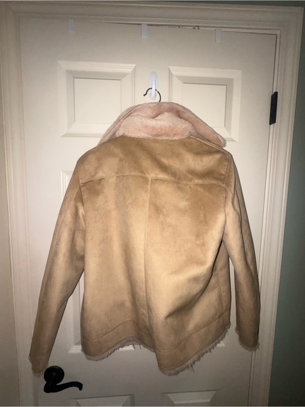 ✨🤍 H&M Divided Faux Shearling Moto Jacket Beige Tan Sherpa Coat Size Medium 🤍✨ - Picture 6 of 12